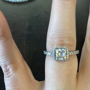 Pandora square sparkle halo silver ring size 6